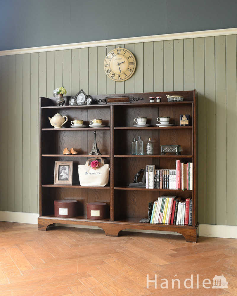 英国輸入のアンティーク家具、重厚なオープン棚のブックシェルフ（本棚