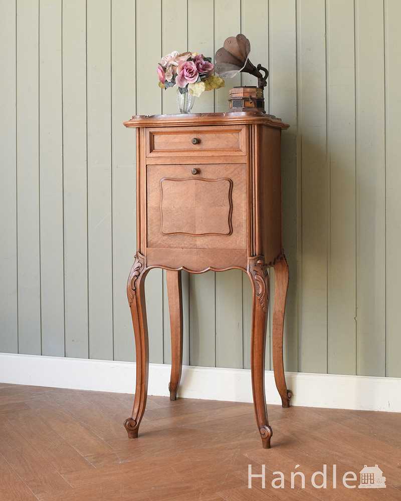 フランスのアンティーク家具、大理石天板のナイトテーブル