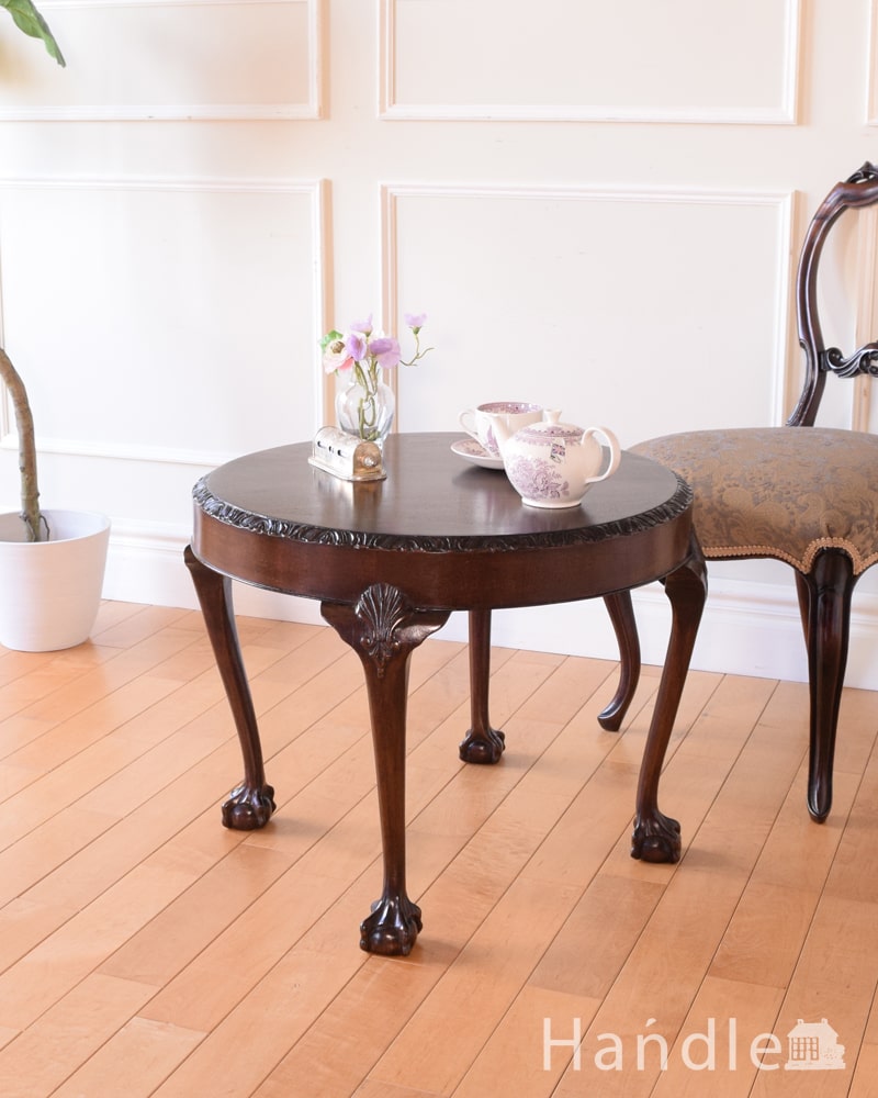 英国のアンティーク家具、クロウ＆ボウル脚のカッコいいコーヒー