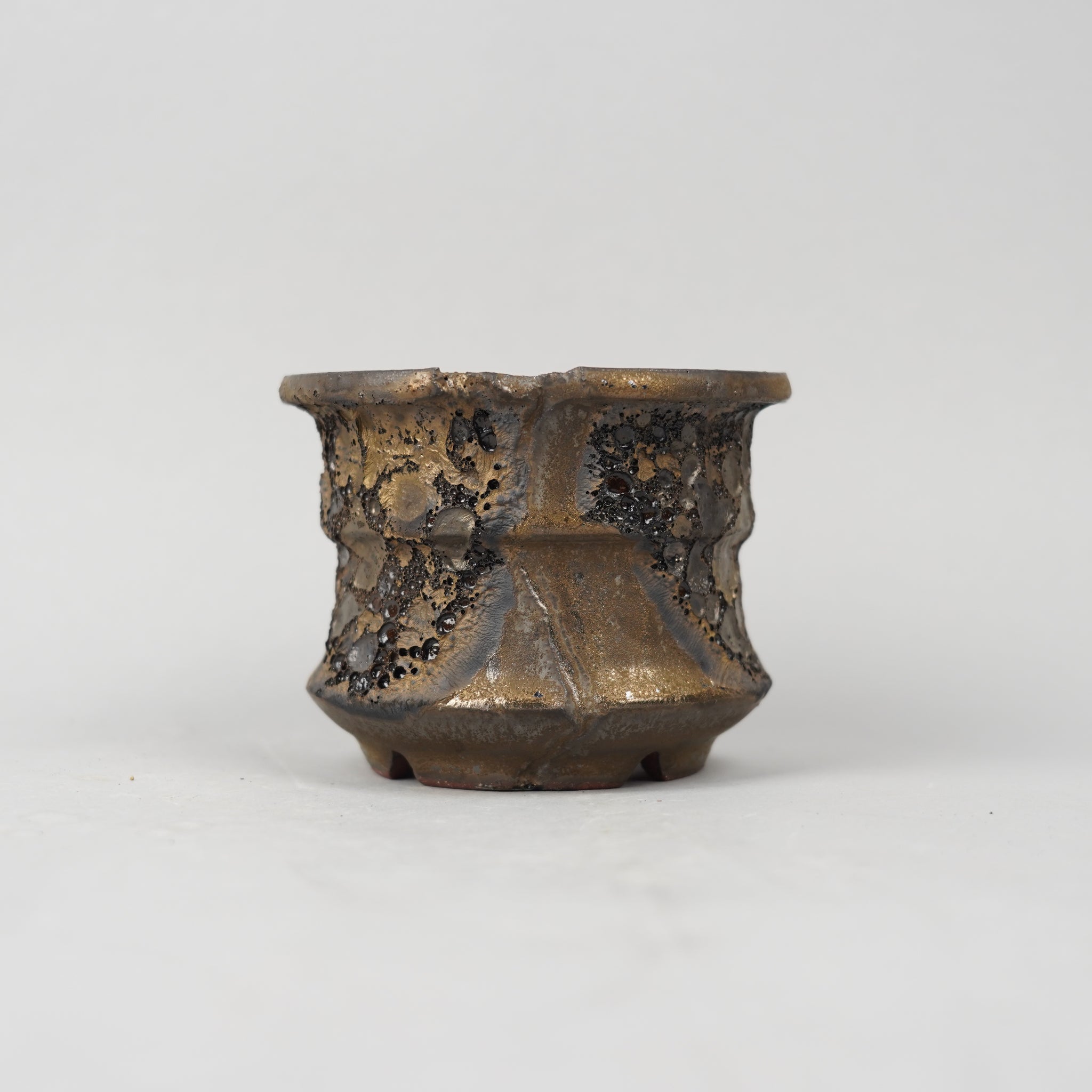 植木鉢/4nWH-WildHeaven – Hachi-8