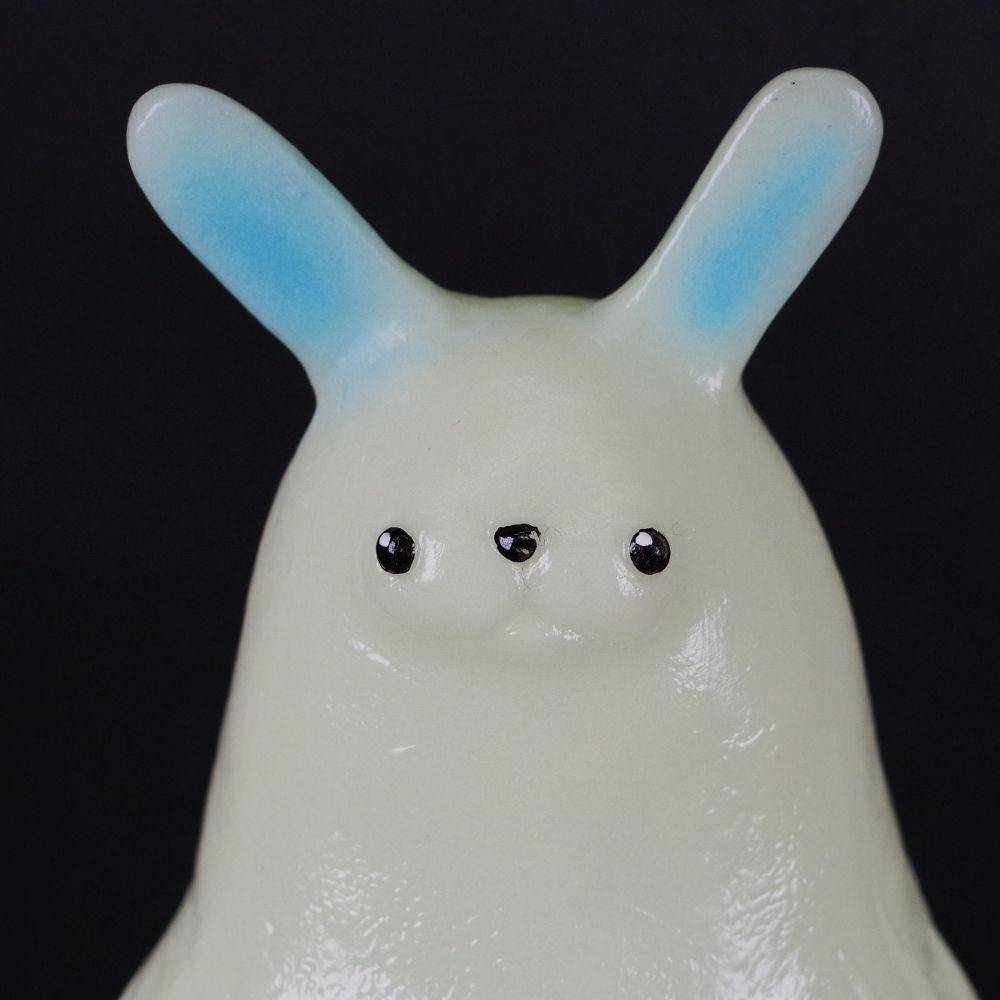 3月31日(金)18時より抽選開始】【暗黒エンターテイメント】腕うさぎ