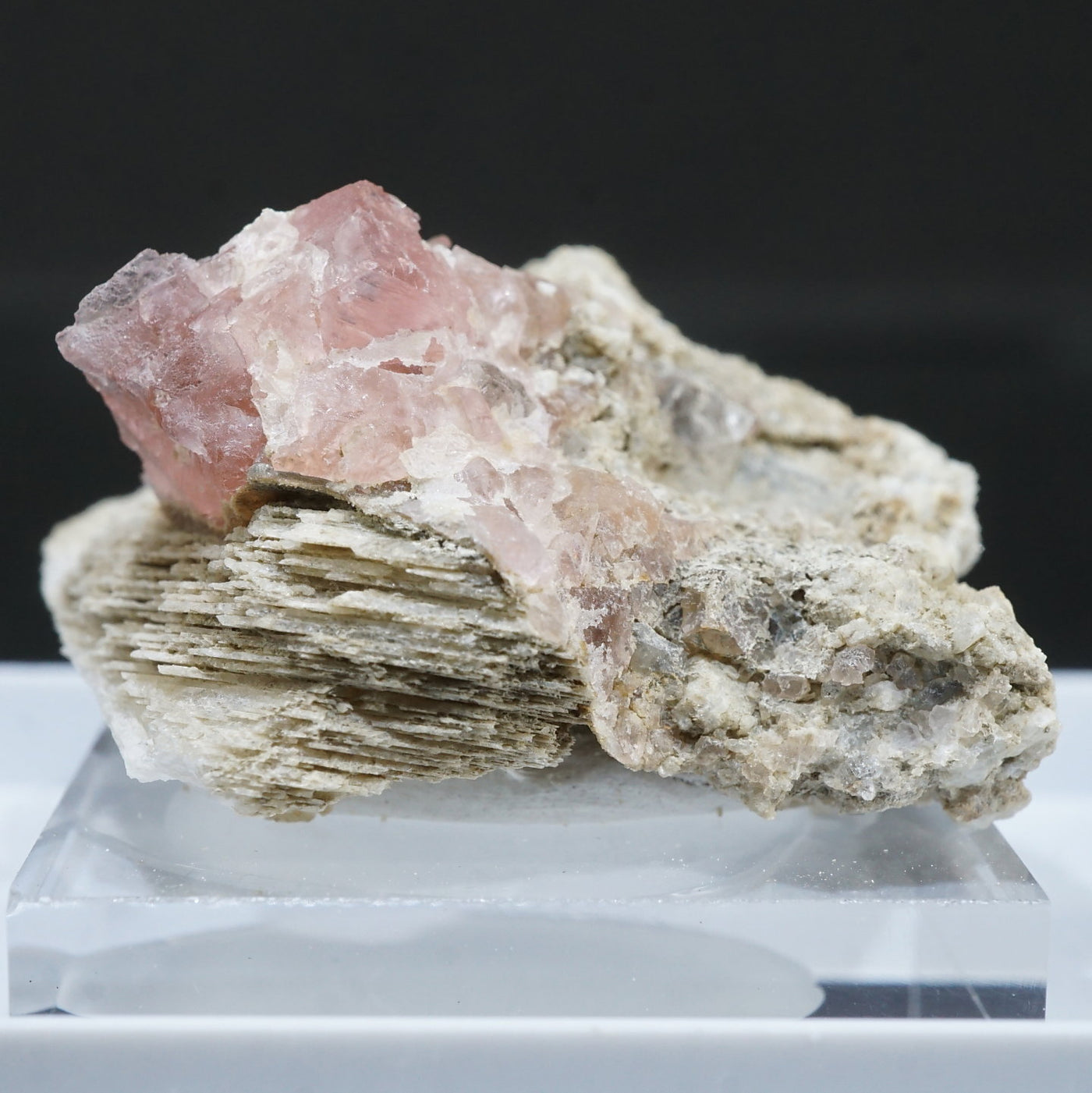 スイス産 ピンクフローライト – 天然石ハッピーギフト