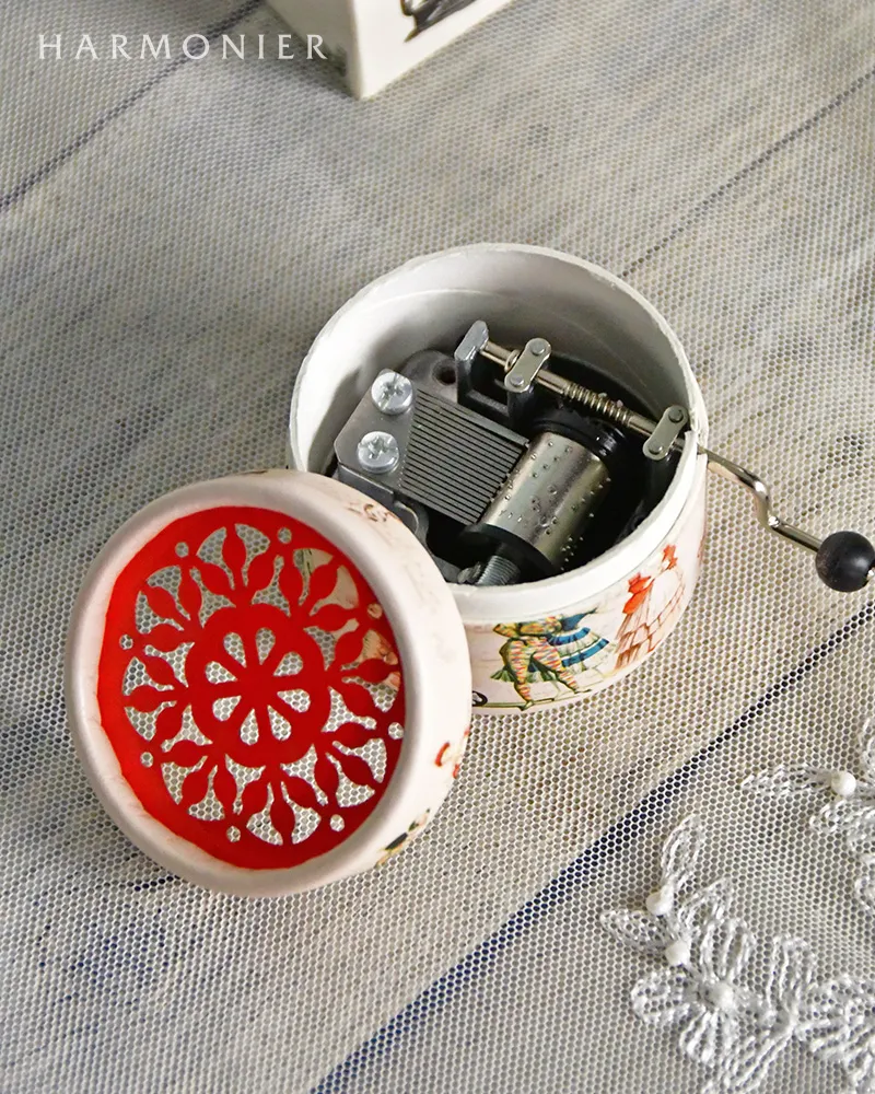 ドイツ製手巻きオルゴール/ロミオ＆ジュリエット｜クリスマス雑貨の