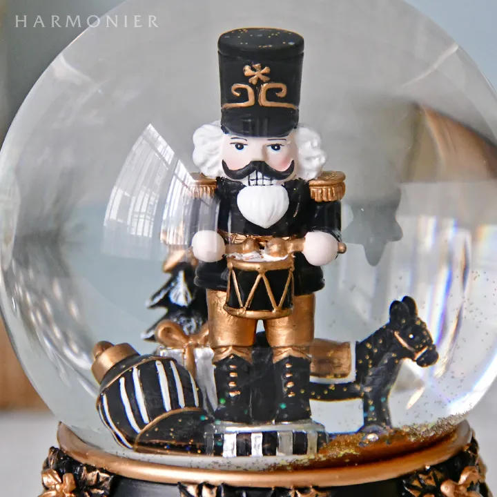 スノードームオルゴール/ブラックソルジャー｜クリスマス雑貨の通販