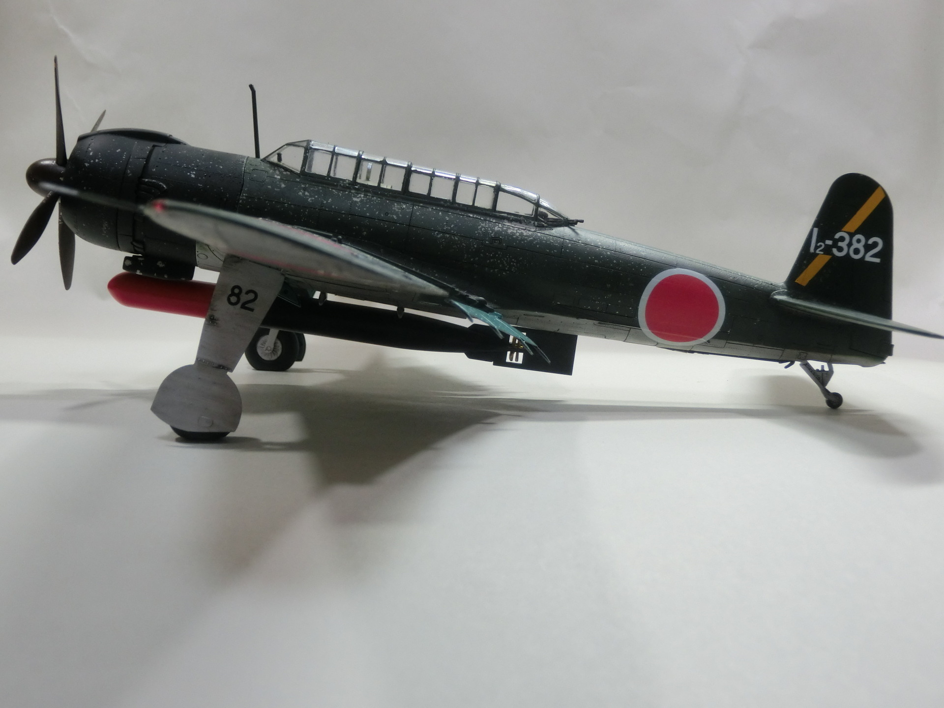 ハセガワ1/48 艦上攻撃機「天山12型」 制作記 14: 日の丸航空隊の模型日記