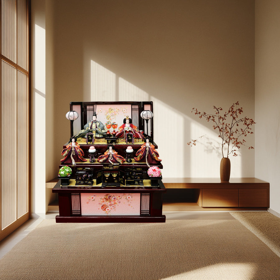 巧みの技で贅沢 百人一首 万葉集も揃えた収納三段飾りの雛人形【花須衣
