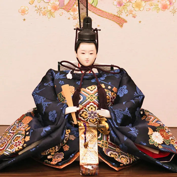 滅多に見ない 貴重な天然素材の三段飾り 五人飾りの雛人形【美結花雛