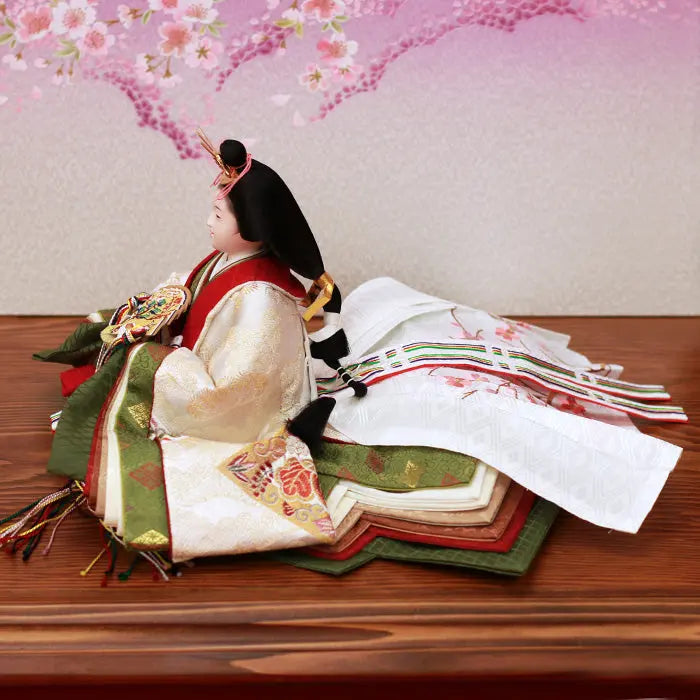 今風の優しい表情のお顔の雛人形で推薦です。【てまり雛】 ひな祭りの