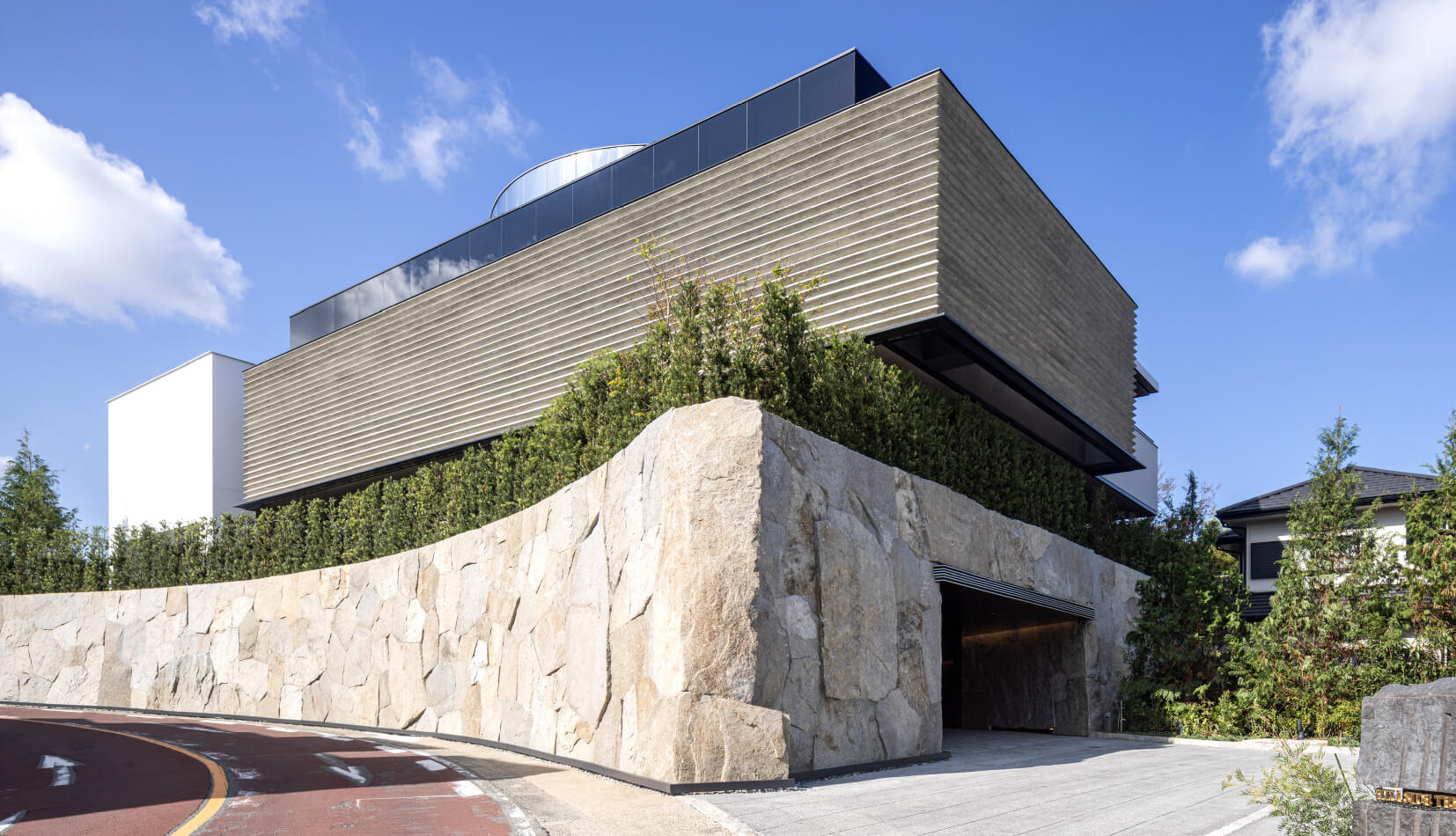 HILLSIDE TERRACE 33｜福岡藝賓館