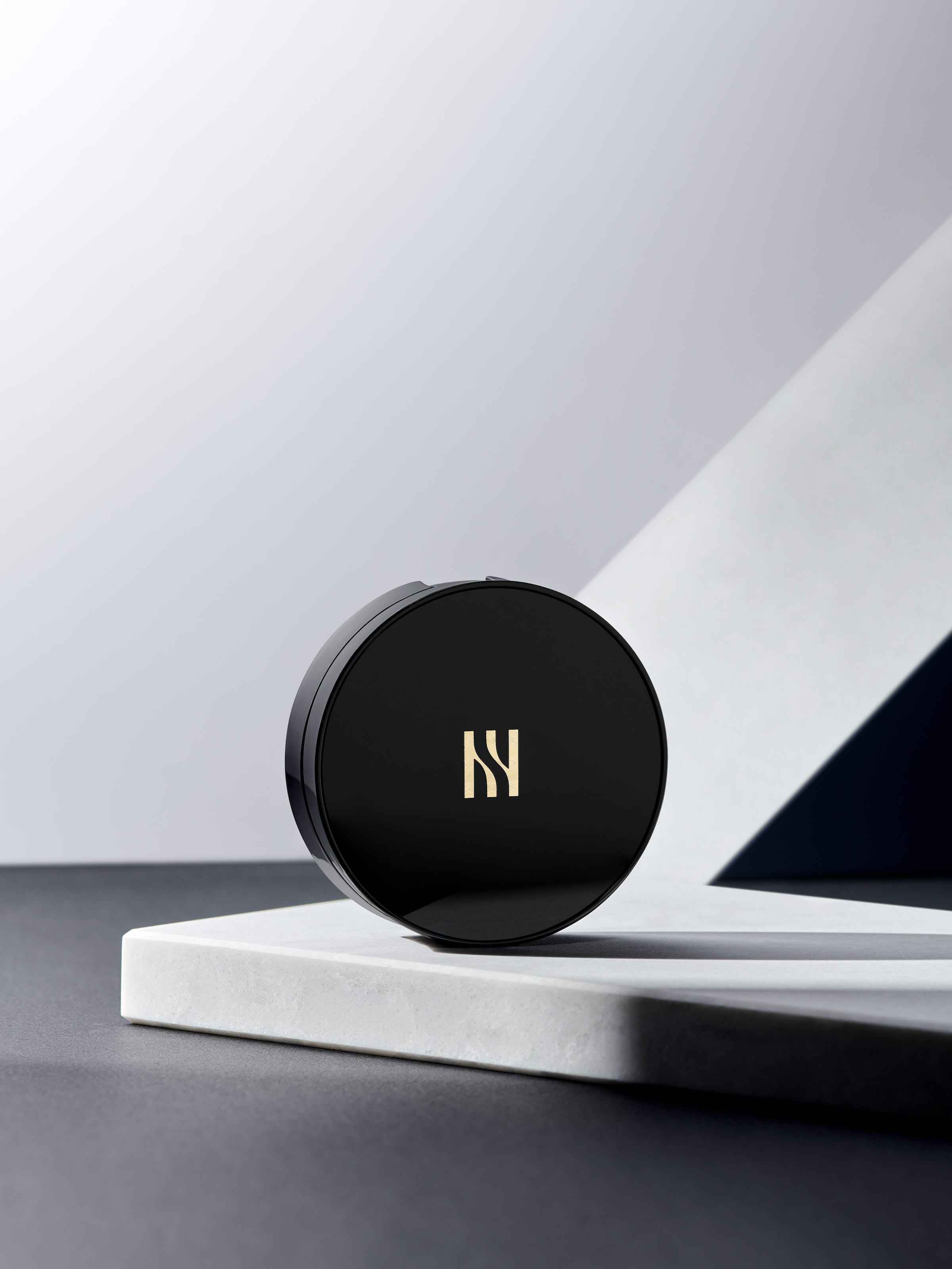 大人気の韓国発ラクジュアリーコスメブランド「HERA（ヘラ）」がついに