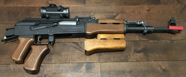 東京マルイAK47（スタンダード）にMULE製ウッドストックセットを