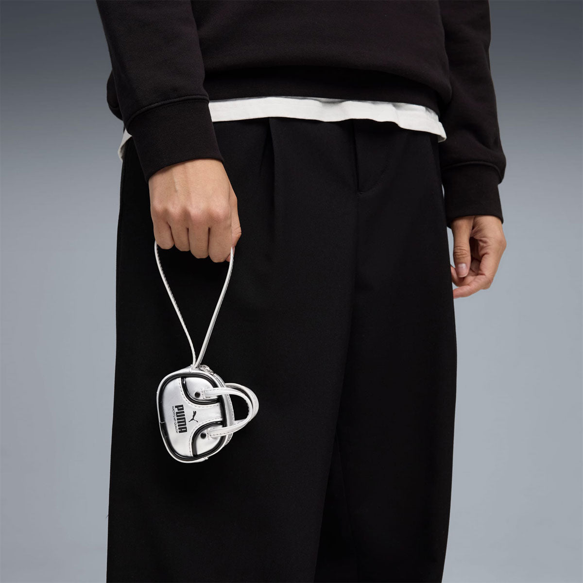 輝きを放つ「1976 MICRO GRIP BAG 」 – HOMEGAME TOKYO