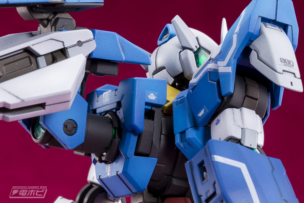 ガンプラ作例【RG 1/144 GNT-0000 ダブルオークアンタ】を人首猛が製作