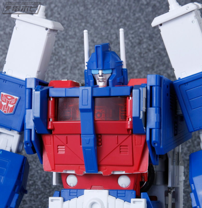 マグナス」を纏いし勇者。今、偽りは新たな伝説となる