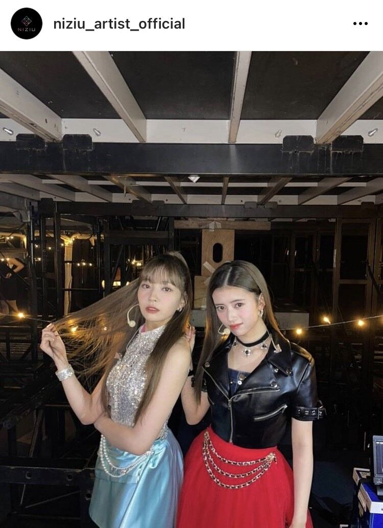 NiziUのラップコンビ“リマユカ”が密着ショット公開「最高すぎ