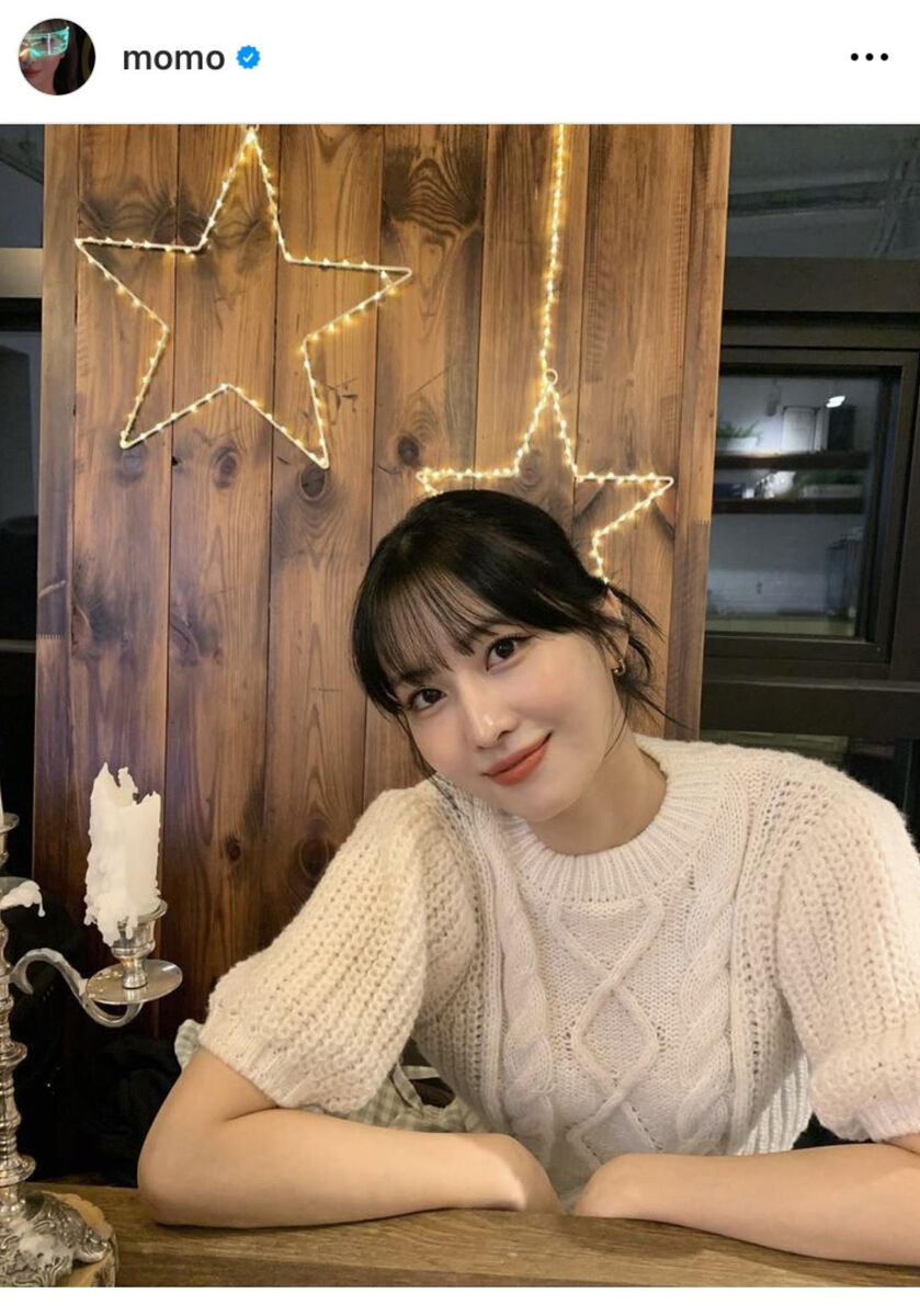 TWICEモモ、クリスマスツリーのオフショットにONCEからは「も