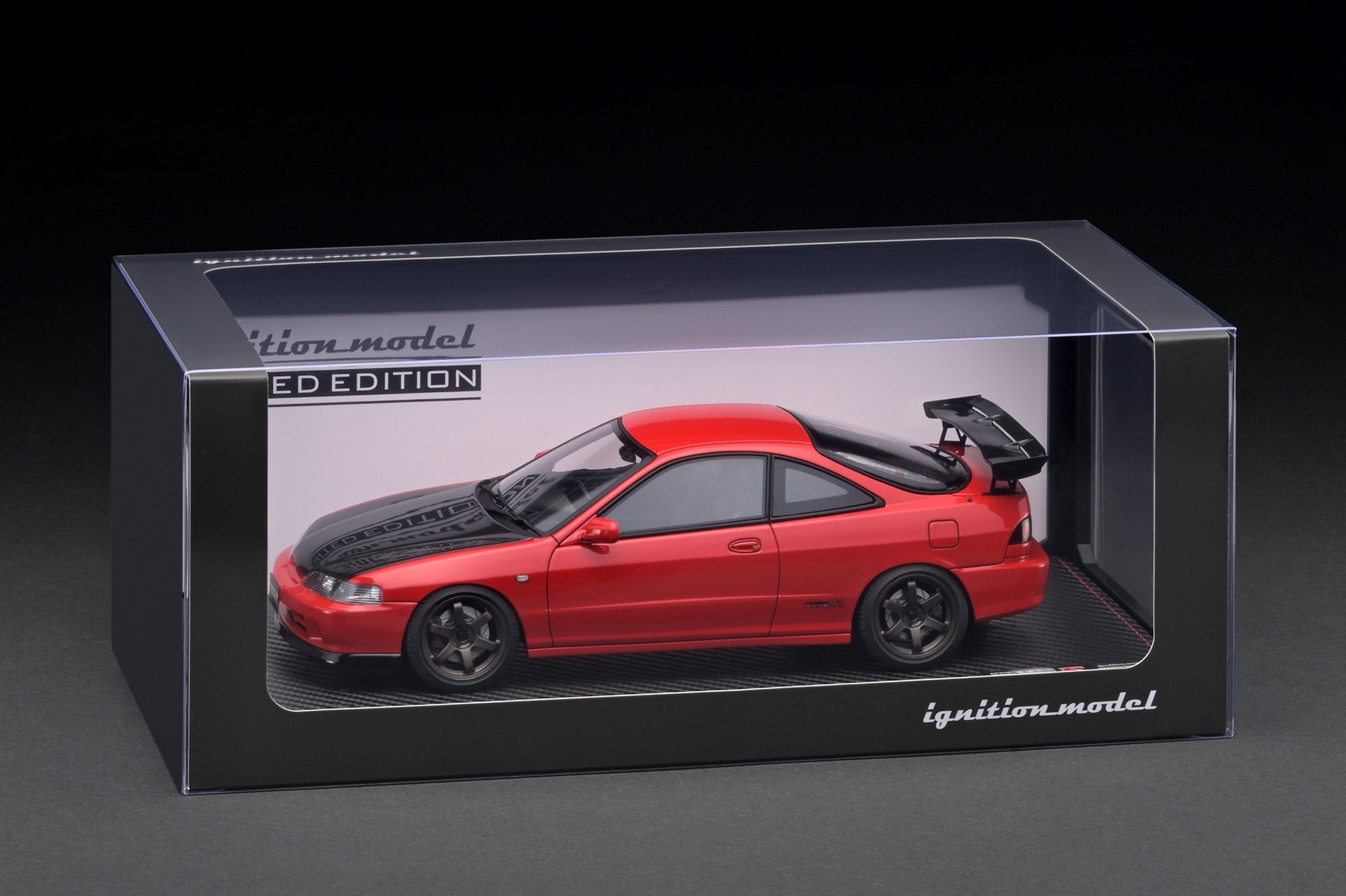 Ignition Model 1:18 Honda INTEGRA (DC2) TYPE R Red With B18C