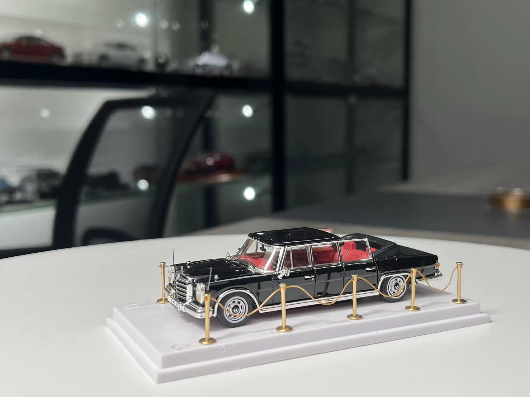 Preorder] TPC 1:64 Mercedes-Benz S600 Pullman Extended Roadster