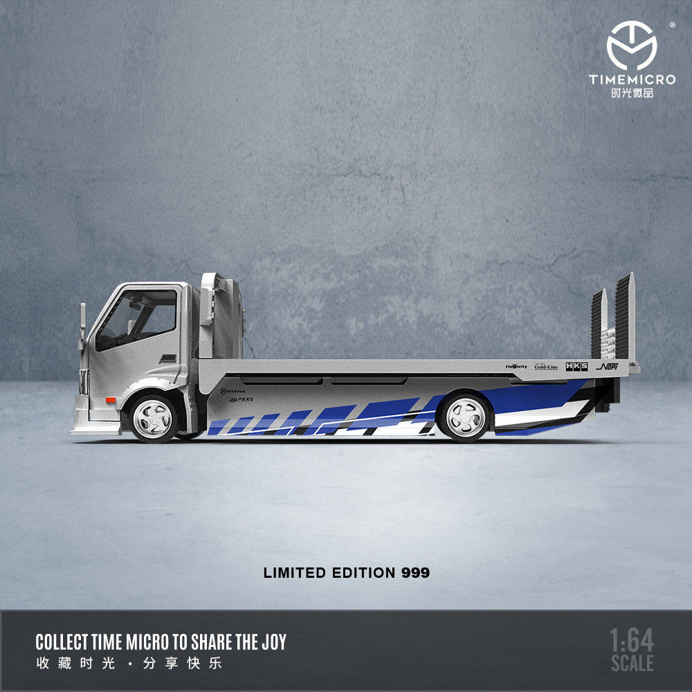 Time Micro 1:64 H300 Flatbed Trailer & Nissan GT-R R35 Silver Blue