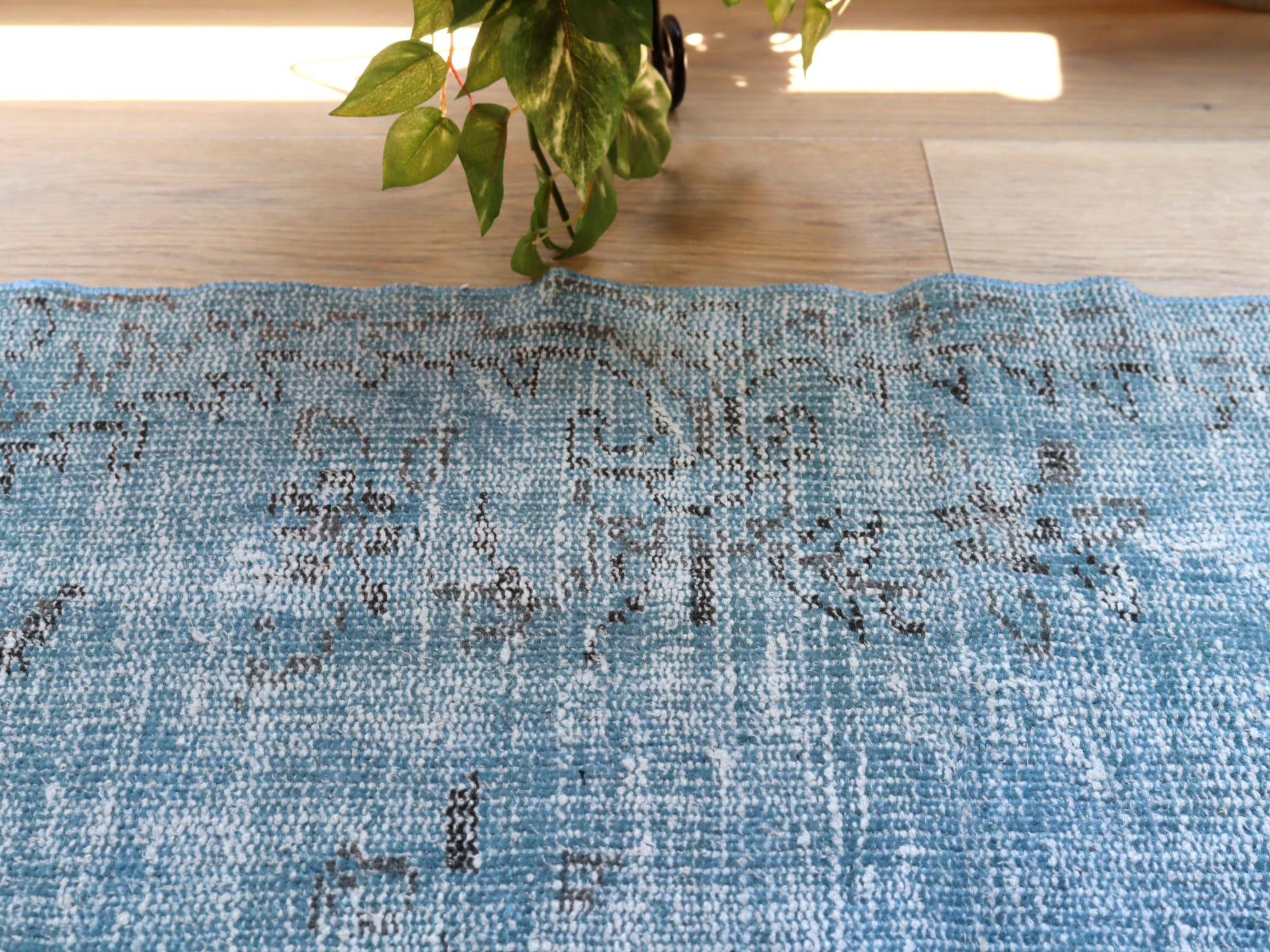 オーバーダイド ヴィンテージラグ ライトブルー220×110cm トルコ手織り