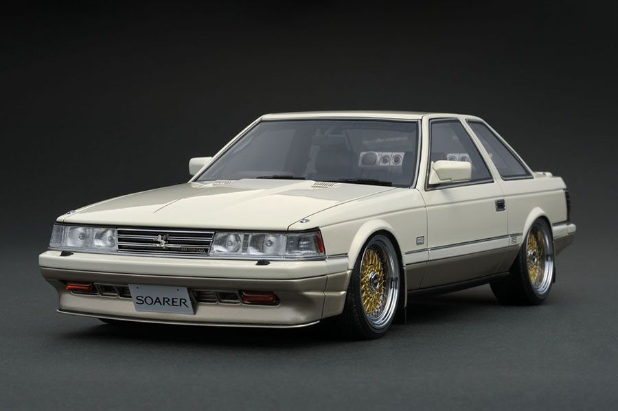 IG0372 1/18 Toyota Soarer 3.0 GT Limited (GZ10) White Two‐tone