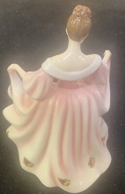 ROYAL DOULTON PRETTY LADIES KATHRYN HN4948 FIGURINE OLD COUNTRY
