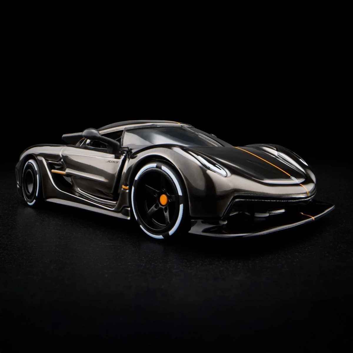IN HAND HOT WHEELS 2025 RLC - KOENIGSEGG JESKO ABSOLUT