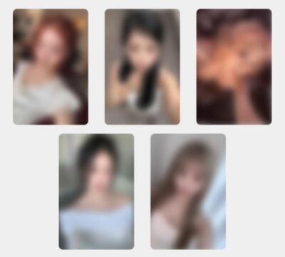 LOOSSEMBLE One of a Kind 2nd MINI LOONA OFFICIAL POB PHOTO CARD