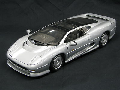 Maisto Jaguar XJ220 1:12 Silver | eBay