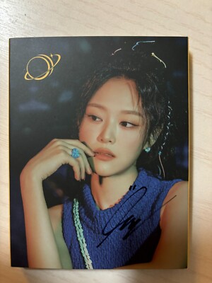 LOONA [LOOSSEMBLE] Hyunjin Autographed Signed Ever Music Album | eBay