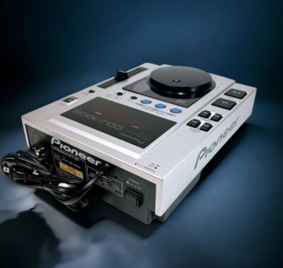 Pioneer DJ CDJ-100S Professional CD Player silver Compact Disc