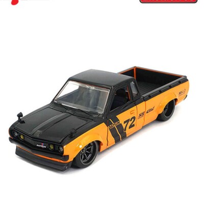 Jada 1:24 JDM Tuners 1972 Datsun 620 Pickup Red/Orange Diecast