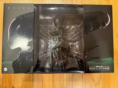 Mattel Creations Monster High Skullector Alien Doll - ON HAND