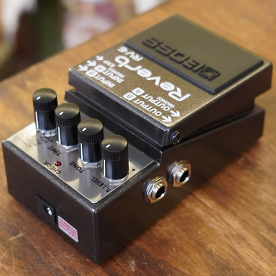 BOSS RV-6 Reverb Guitar Effect Pedals Eight high quality reverb