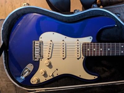 USA 1994 Fender Stratocaster Guitar 40TH Anniversary Midnight Blue