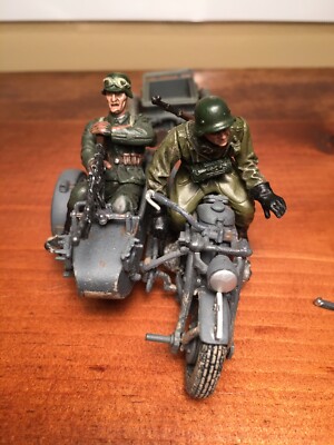 B1 Unimax Forces of Valor 1:32 WWII German Zundapp Motorcycle