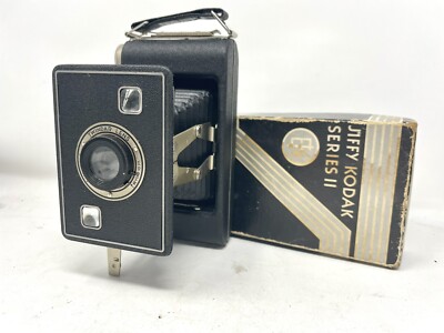 Vintage Kodak Jiffy Six-20 Series II Folding Camera w/Original Box