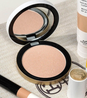 HERMES PLEIN AIR RADIANT MATTE PRESSED POWDER Nuage bare 01 prisme