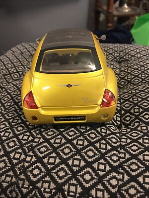 Maisto Chrysler Pronto Cruizer Original Concept PT Cruiser 1:18