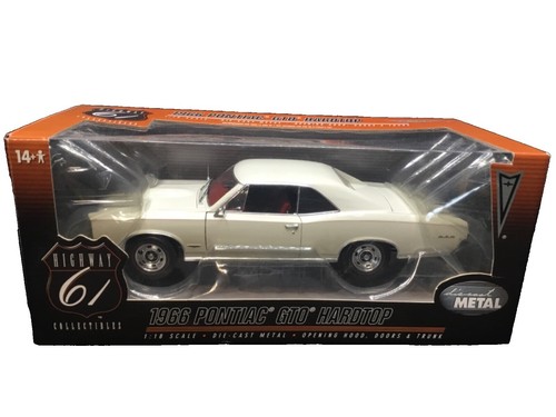 LEMANS COUPE 1963 PONTIAC DARK BLUE 1/18 DIECAST HIGHWAY 61 #50147