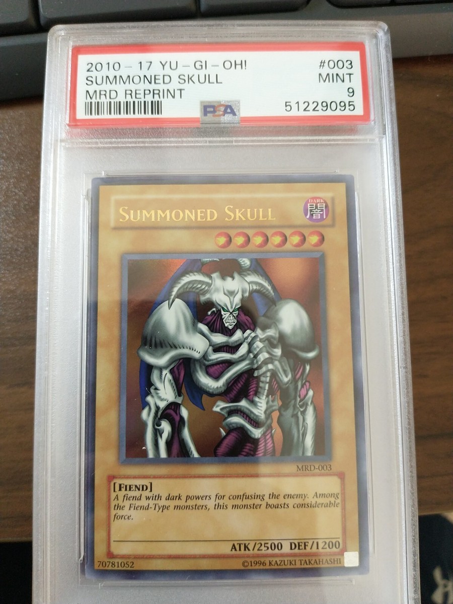 Yugioh! Summoned Skull MRD-003 Ultra rare Unl Ed Reprint PSA 9