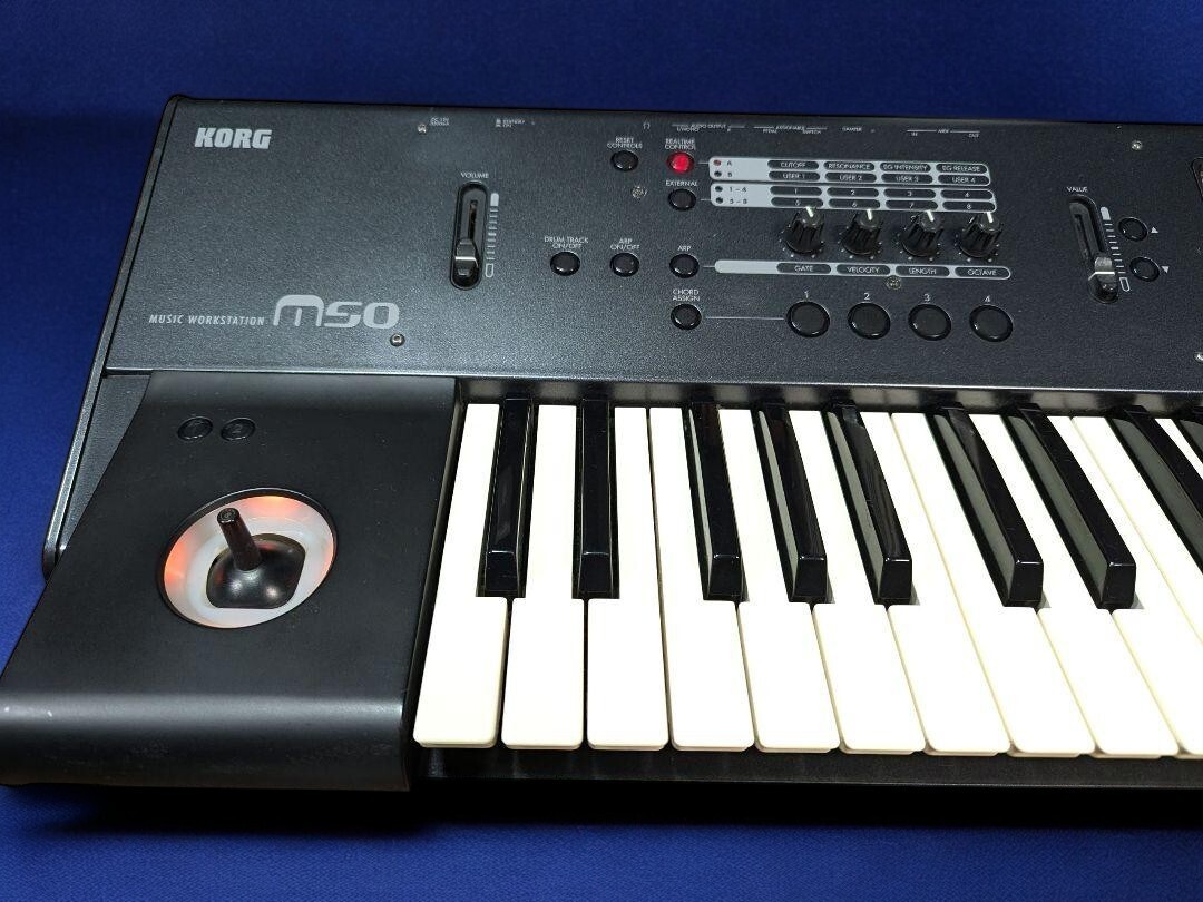 KORG M50 61 Key Synthesizer WorkstationBlack keyboard Music