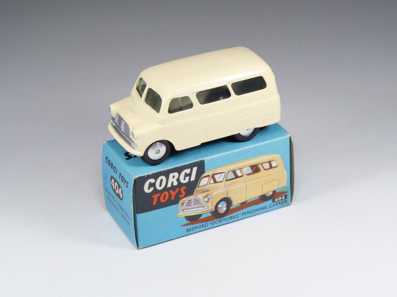 Corgi 404, Bedford Dormobile - Free Price Guide & Review
