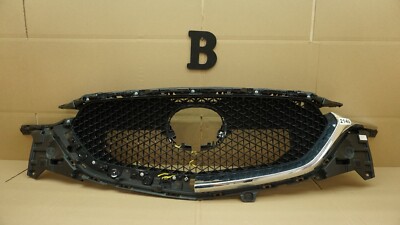 2017-2020 MAZDA CX-5 CX5 FRONT BUMPER CENTER GRILL GRILLE OEM KB8B