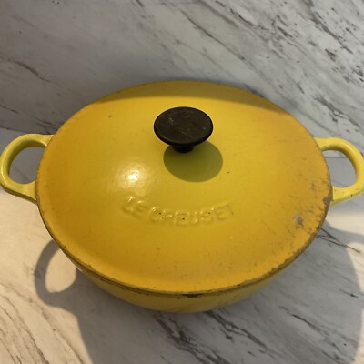 LE CREUSET #22 Marigold YELLOW 3 1/2 QUART DUTCH OVEN CAST IRON