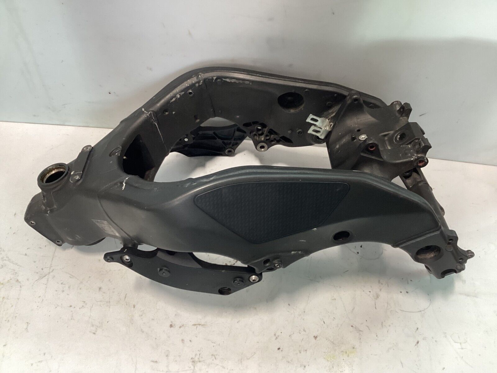 2008 08-10 Kawasaki Ninja ZX10R ZX10 Frame Chassis SALVG DAMAGED