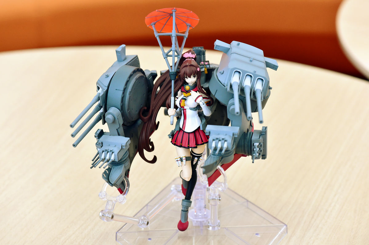 艦これ」大和の艤装を好きに動かせるフィギュアにバンダイ本社でポーズ