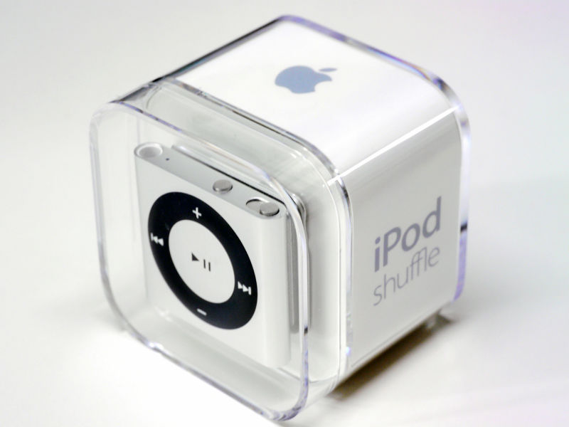 第1世代iPod shuffleから第4世代iPod shuffleに乗り換えたのでフォト