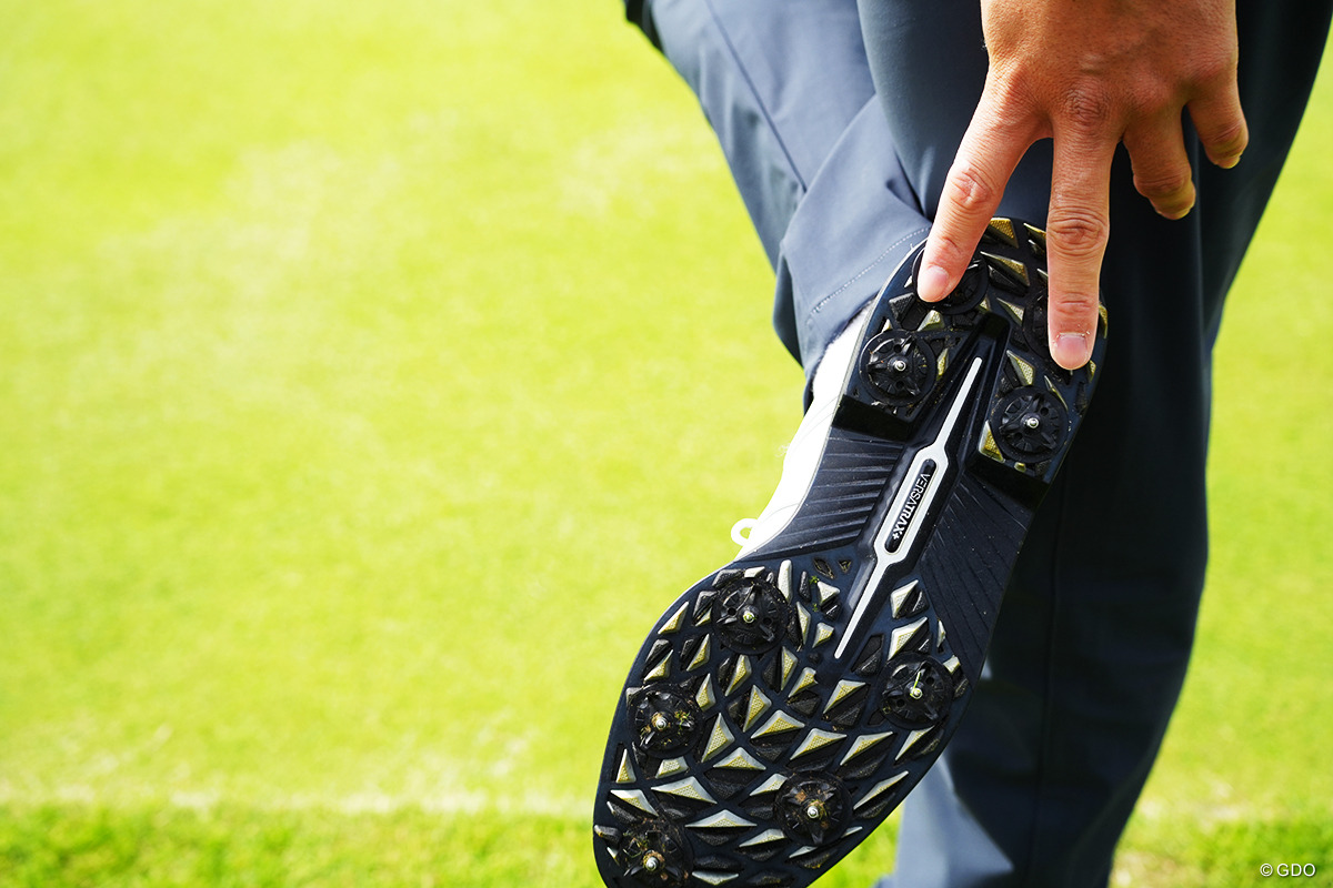 日本で唯一!?メタル鋲のスパイクを履く平田憲聖「地面にしっかり刺さる