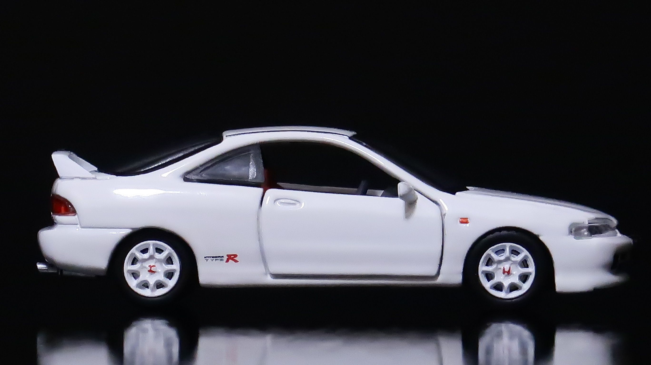 モデルインプレッション】Eracar 1/64 Honda Integra Type-R DC2